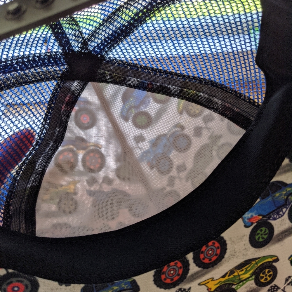 Monster truck George hat - Picture 6 of 9